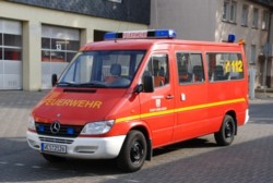 Mannschaftstransportwagen der Feuerwehr Dinslaken