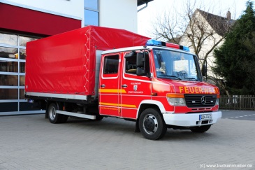 Geräte- Mehrzweckwagen der Feuerwehr Dinslaken